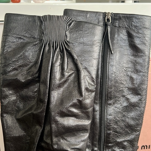 Authentic Miu Miu ruched leather boots - Picture 2 of 8